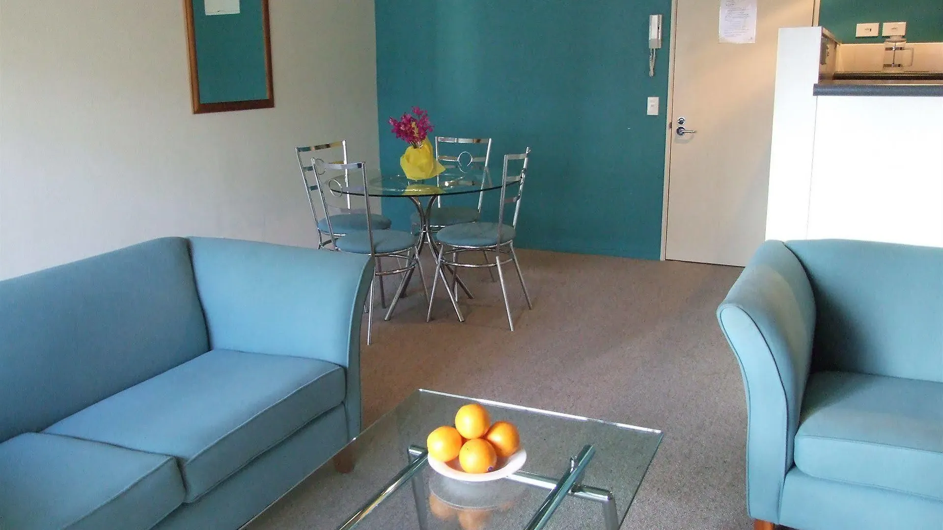 Willis Village Wellington 4*,